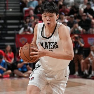 调整很及时！杨瀚森半场3中1得4分4板5助3帽 正负值+6