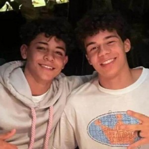 C罗马塞洛儿子合影 他俩会成为父辈那样的巨星吗？