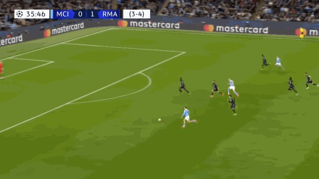 1713392492843094399.gif 格里利什边网.gif